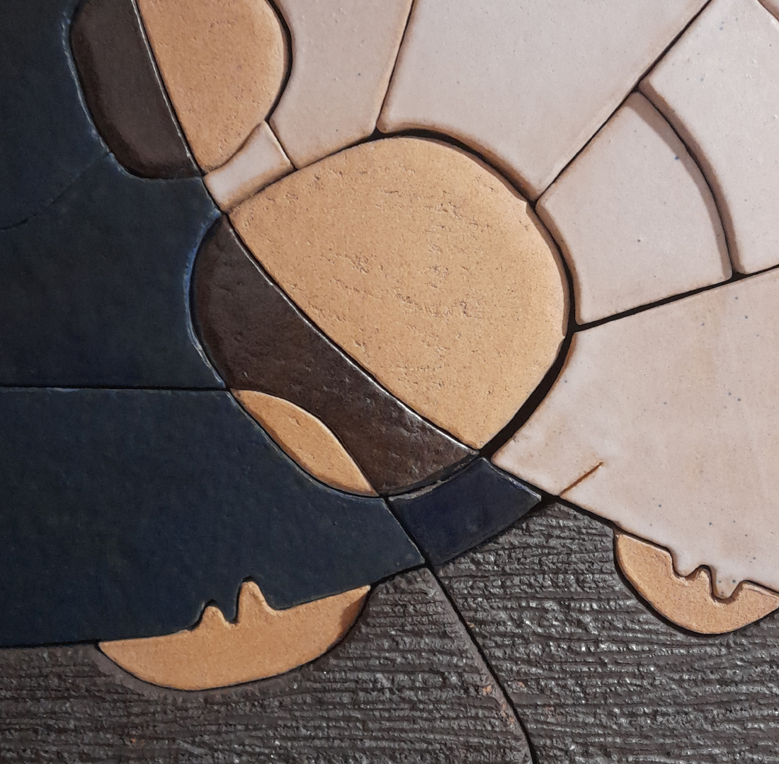 Detalle de obra cerámica contemporánea de Alberto Navarro disponible para adquisición.
